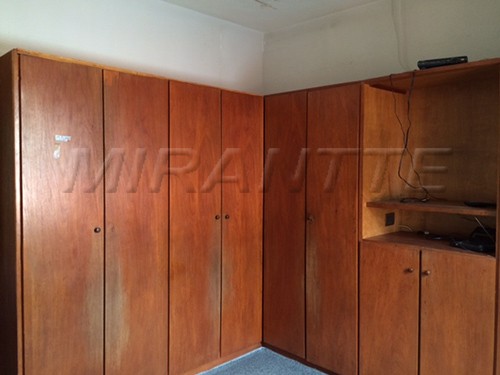 Casa terrea com 3 quartos em Jardim Paraiso
