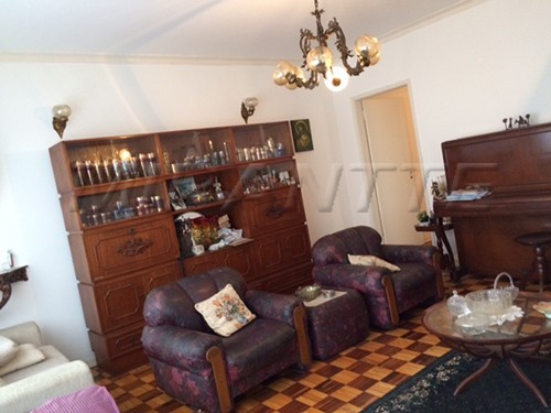Casa terrea com 3 quartos em Jardim Paraiso