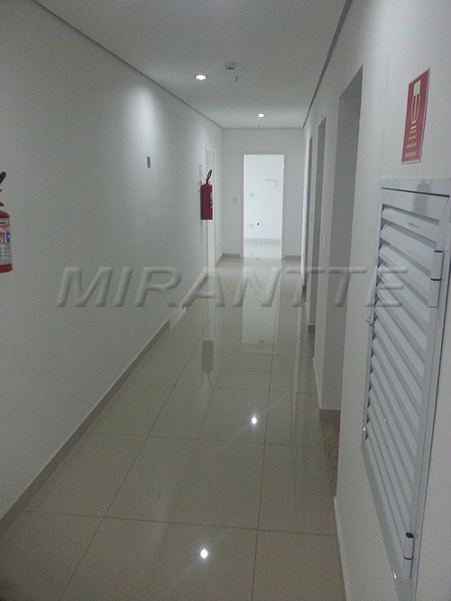 Comercial de 38m² em Santana