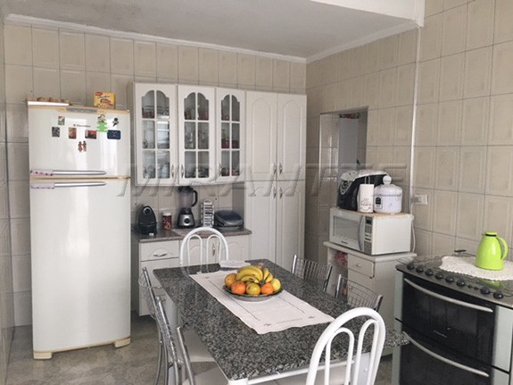 Casa terrea de 100m² com 3 quartos em Vila Mazzei