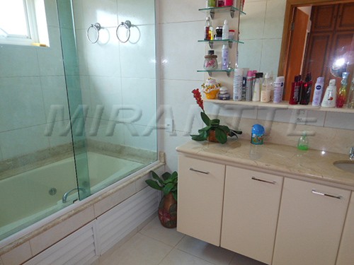 Sobrado de 373m² com 4 quartos em Jardim França