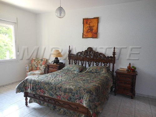 Sobrado de 373m² com 4 quartos em Jardim França