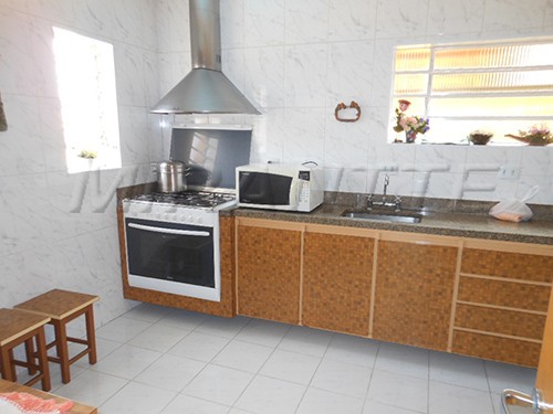 Sobrado de 373m² com 4 quartos em Jardim França