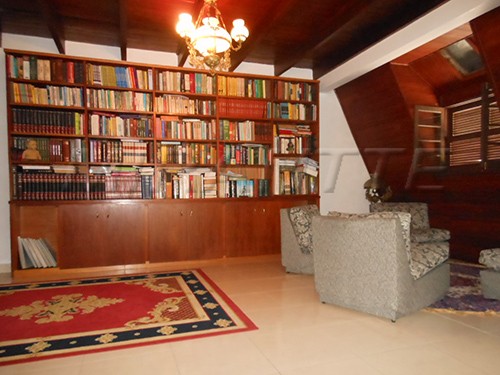 Sobrado de 373m² com 4 quartos em Jardim França
