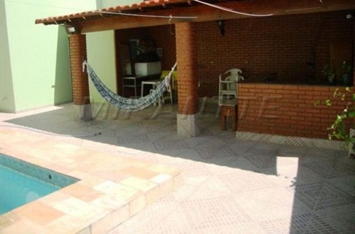 Sobrado de 200m² com 4 quartos em Santana
