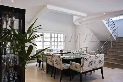 Sobrado de 432m² com 3 quartos em Jardim Bibi