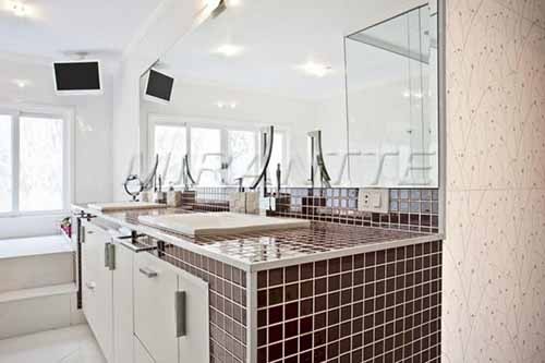 Sobrado de 432m² com 3 quartos em Jardim Bibi