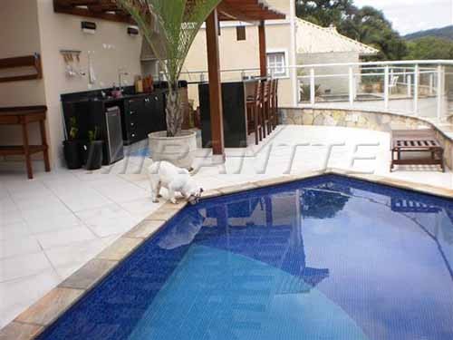 Sobrado de 432m² com 3 quartos em Jardim Bibi
