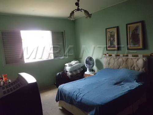 Sobrado de 360m² com 5 quartos em Santa Teresinha