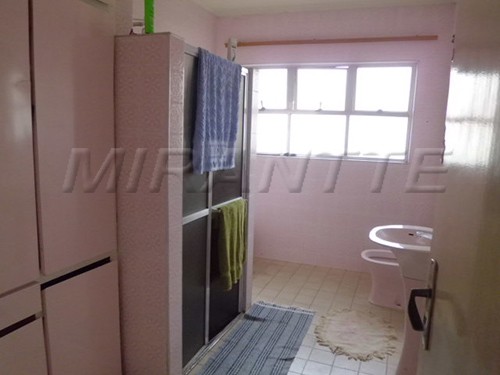 Sobrado de 360m² com 5 quartos em Santa Teresinha