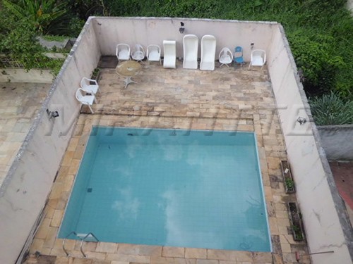 Sobrado de 360m² com 5 quartos em Santa Teresinha