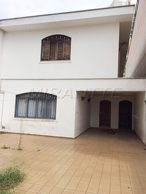 Sobrado de 182m² com 4 quartos em Mandaqui