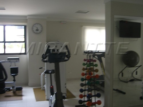 Apartamento de 120m² com 3 quartos em Água Fria