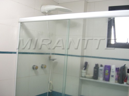 Apartamento de 120m² com 3 quartos em Água Fria