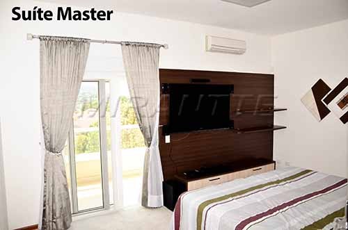 Cond. fechado de 750m² com 4 quartos em Jardim Floresta