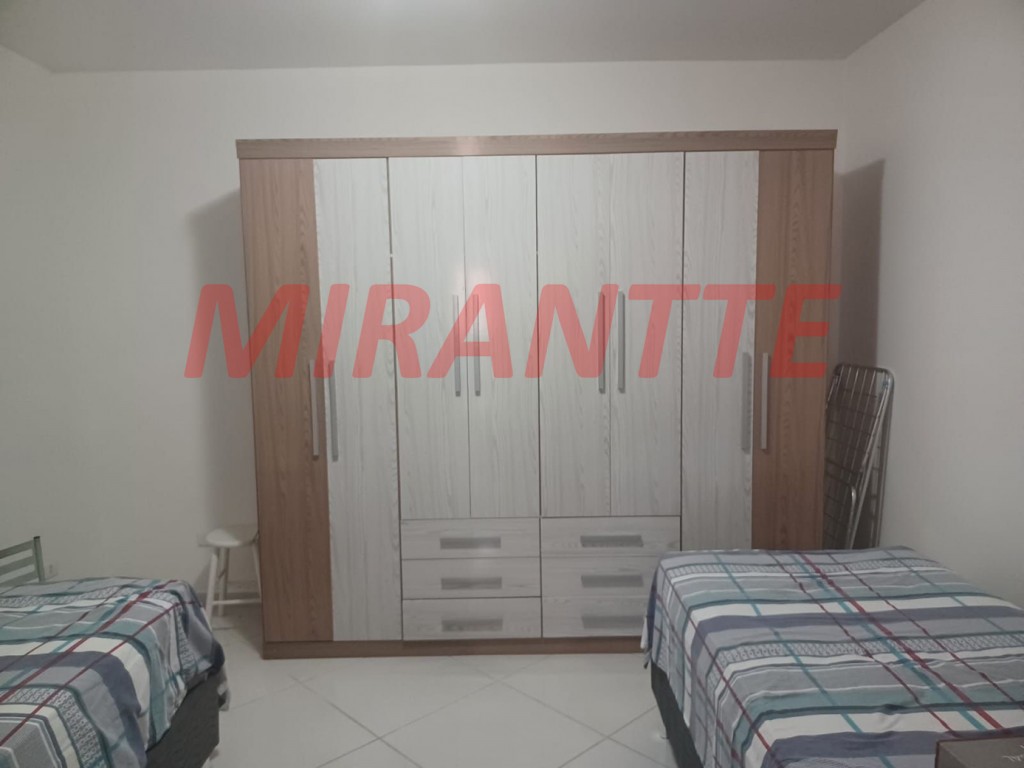 Sobrado de 150m² com 4 quartos em Santa Teresinha