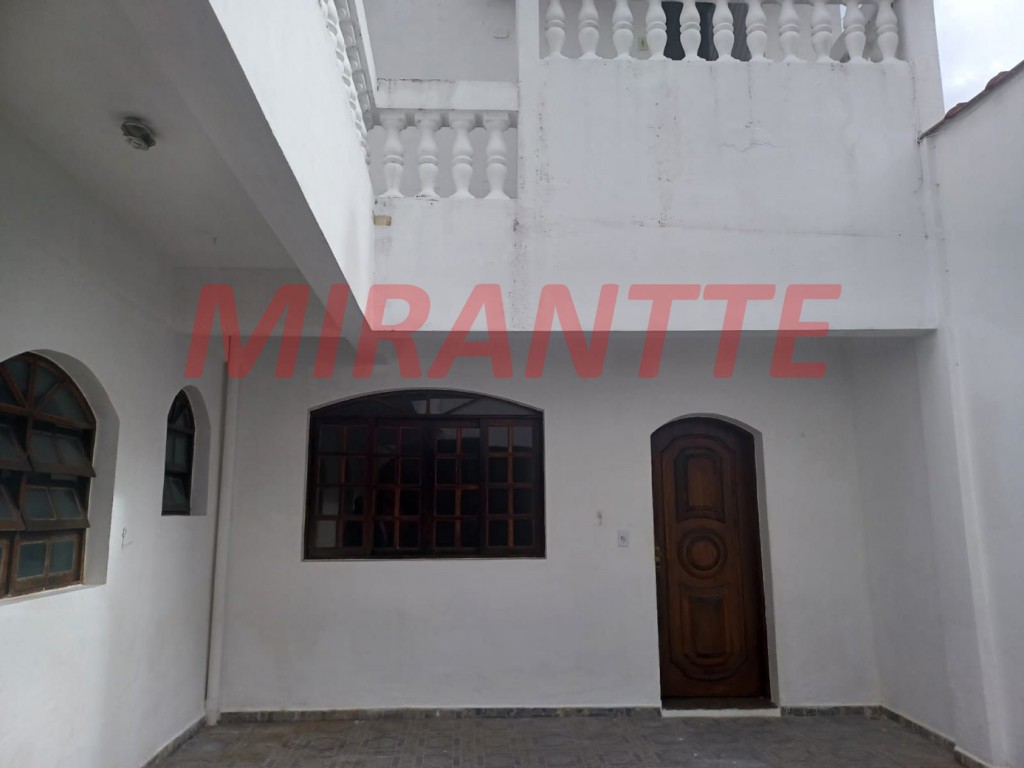 Sobrado de 150m² com 4 quartos em Santa Teresinha
