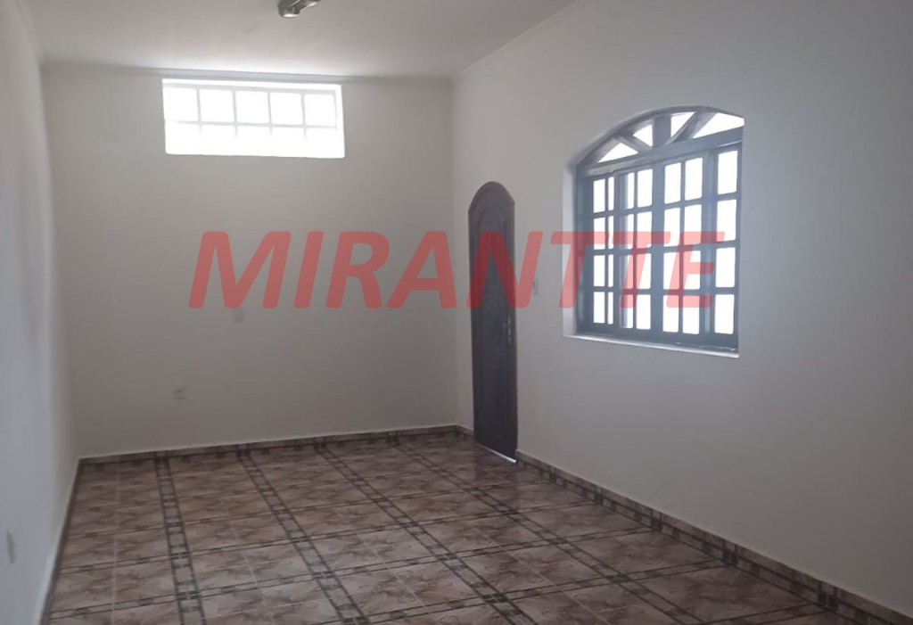 Sobrado de 150m² com 4 quartos em Santa Teresinha