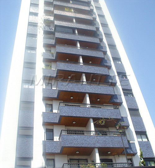 Apartamento de 124m² com 3 quartos em Tatuapé