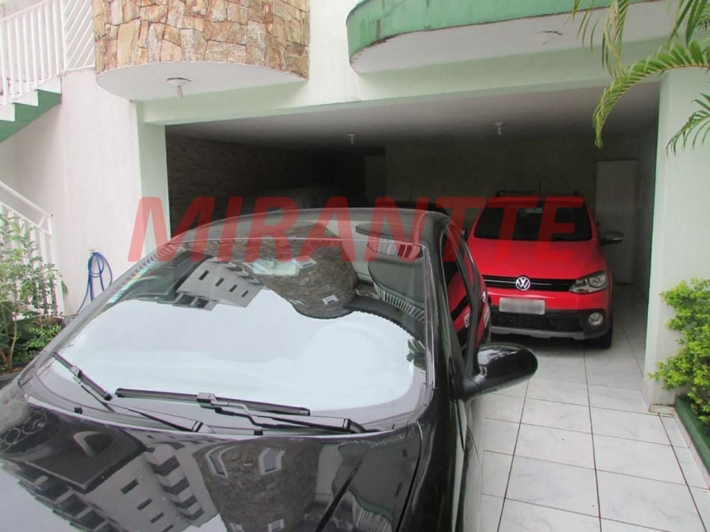 Sobrado de 300m² com 5 quartos em Vila Maria Alta