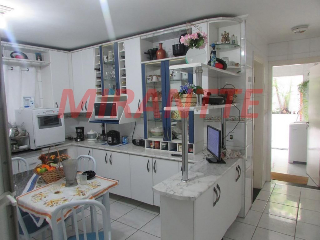Sobrado de 300m² com 5 quartos em Vila Maria Alta