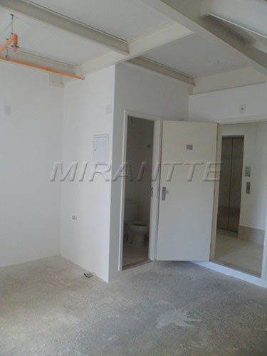 Conjunto comercial de 65m² em Santana