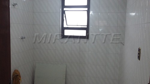 Comercial de 210m² em Santana