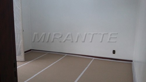 Comercial de 210m² em Santana