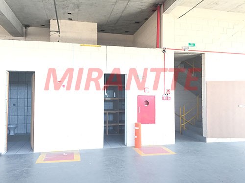 Comercial de 2120m² em Jardim Peri