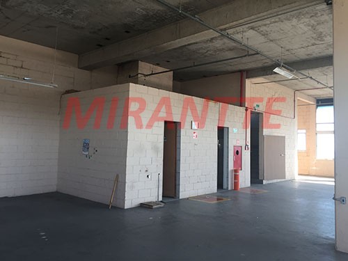Comercial de 2120m² em Jardim Peri