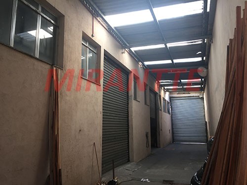 Comercial de 2120m² em Jardim Peri