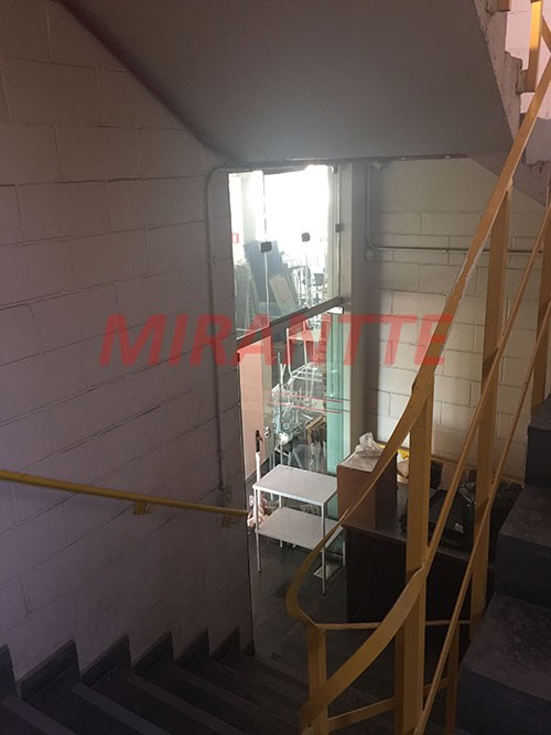 Comercial de 2120m² em Jardim Peri