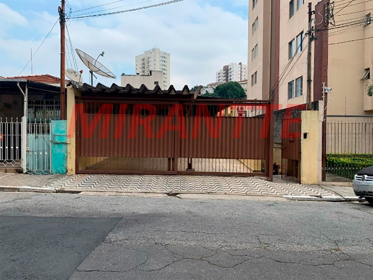 Terreno de 317m² em Parada Inglesa