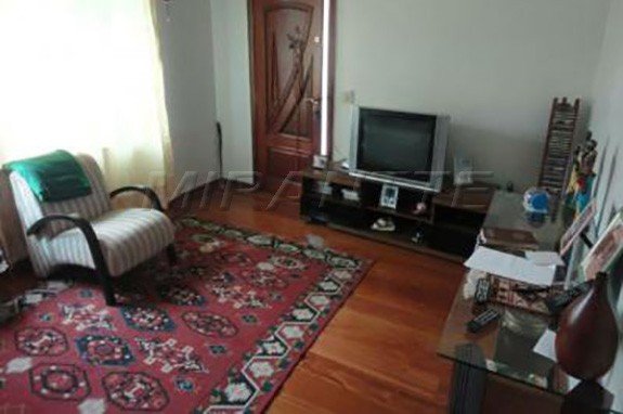 Casa terrea com 3 quartos em Jardim Primavera