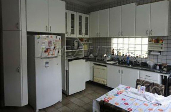 Casa terrea com 3 quartos em Jardim Primavera