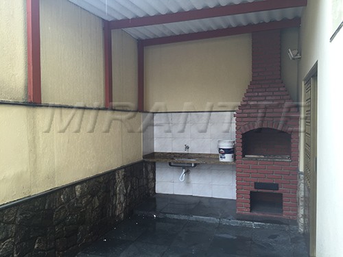 Sobrado de 395m² com 5 quartos em Jardim Virginia Bianca
