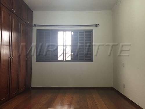 Sobrado de 395m² com 5 quartos em Jardim Virginia Bianca