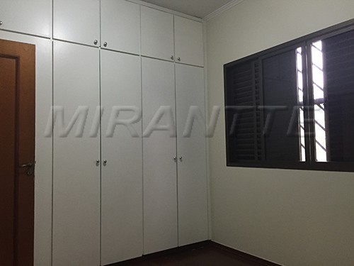Sobrado de 395m² com 5 quartos em Jardim Virginia Bianca