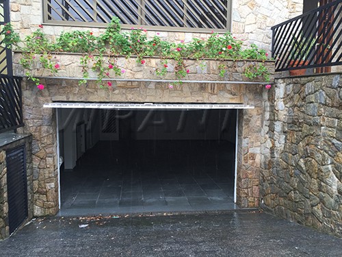 Sobrado de 395m² com 5 quartos em Jardim Virginia Bianca