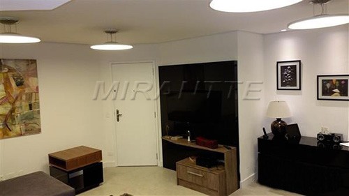 Apartamento de 115m² com 3 quartos em Campo Belo