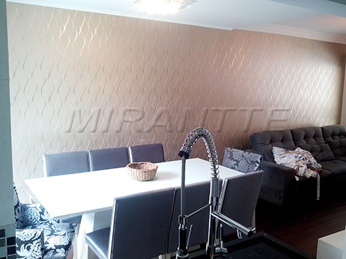 Cond. fechado de 208m² com 4 quartos em Horto Florestal