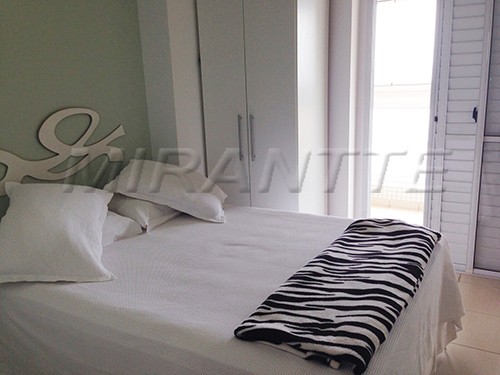 Apartamento de 75m² com 2 quartos em CENTRO