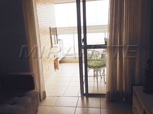 Apartamento de 75m² com 2 quartos em CENTRO