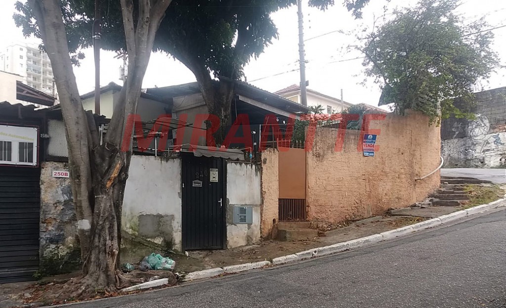 Terreno de 371m² com 2 quartos em Santana
