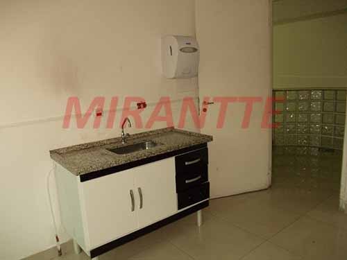 Comercial de 1000m² em Água Fria