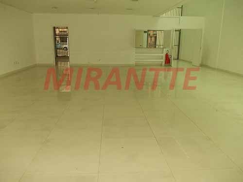 Comercial de 1000m² em Água Fria