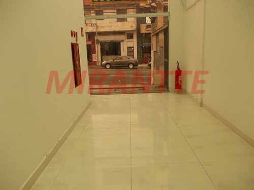 Comercial de 1000m² em Água Fria