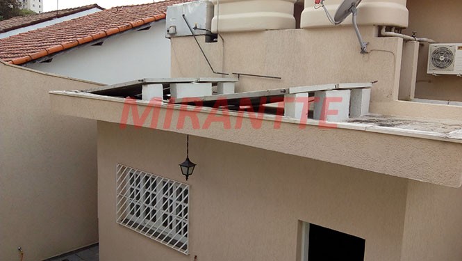 Comercial de 370m² em Água Fria