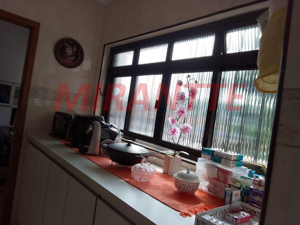 Sobrado de 240m² com 3 quartos em Imirim