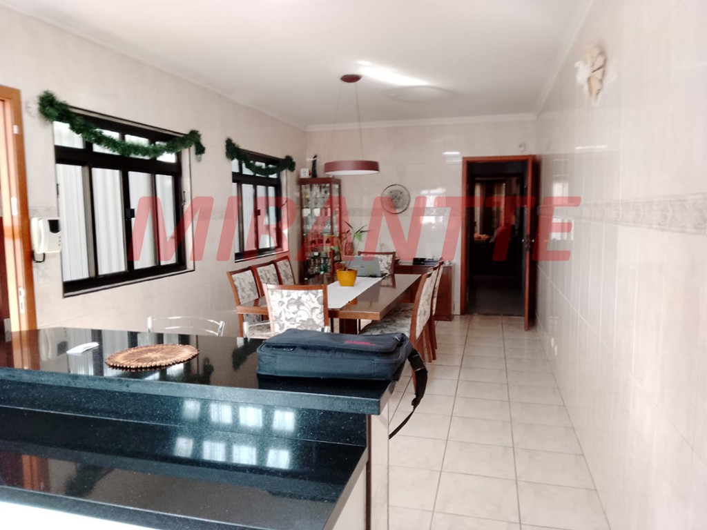 Sobrado de 240m² com 3 quartos em Imirim